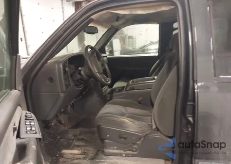 2003 Chevrolet Silverado 1500Hd Ls z USA, uszkodzony, nr VIN 1GCGK13U93F109667